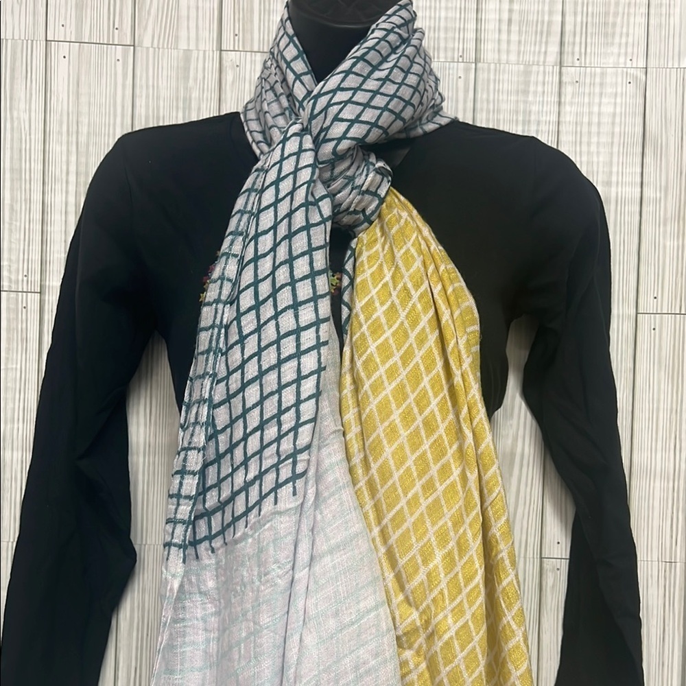 Boho Grid Print Tassel Scarf – Multicolor